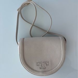Tory Burch crossbody bag in “calf” (off white) leather